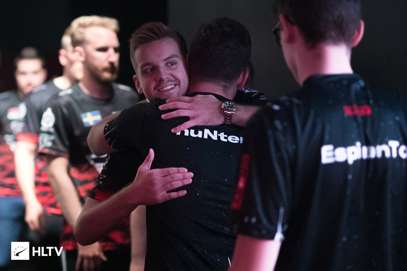 随即进行了 随即进行了